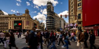 España, un país de 50 millones de habitantes con infraestructuras para 40 millones de personas: “Las costuras empiezan a chirriar”