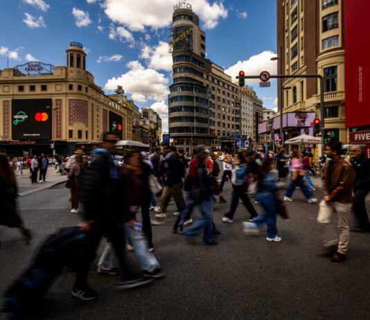 España, un país de 50 millones de habitantes con infraestructuras para 40 millones de personas: “Las costuras empiezan a chirriar”