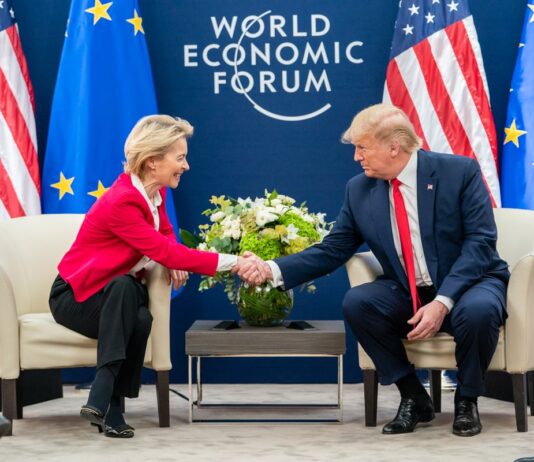 Europa debe mostrar firmeza en materia comercial