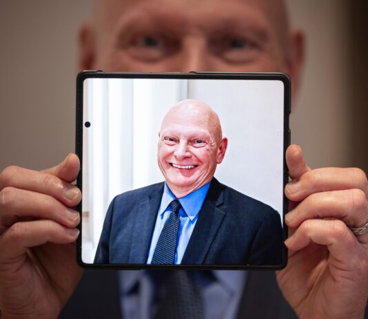 John Hoffman deja la dirección ejecutiva de GSMA tras dos décadas al frente del Mobile World Congress