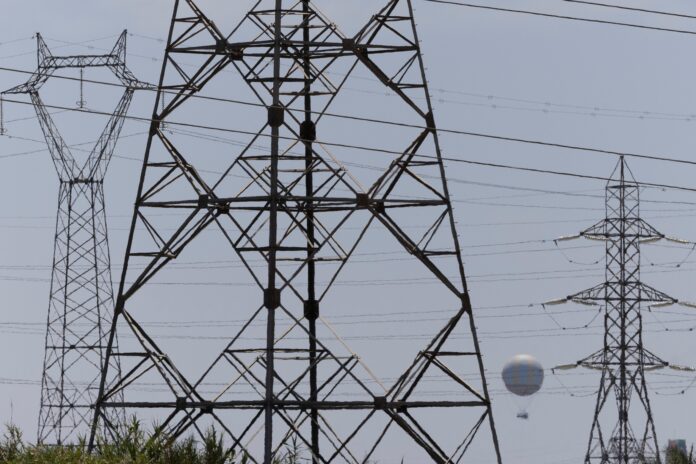 La-rebaja-del-IVA-y-otros-impuestos-a-la-luz.jpg