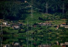 La rebaja fiscal a la electricidad por la guerra en Oriente Próximo terminará en junio por la caída de los precios