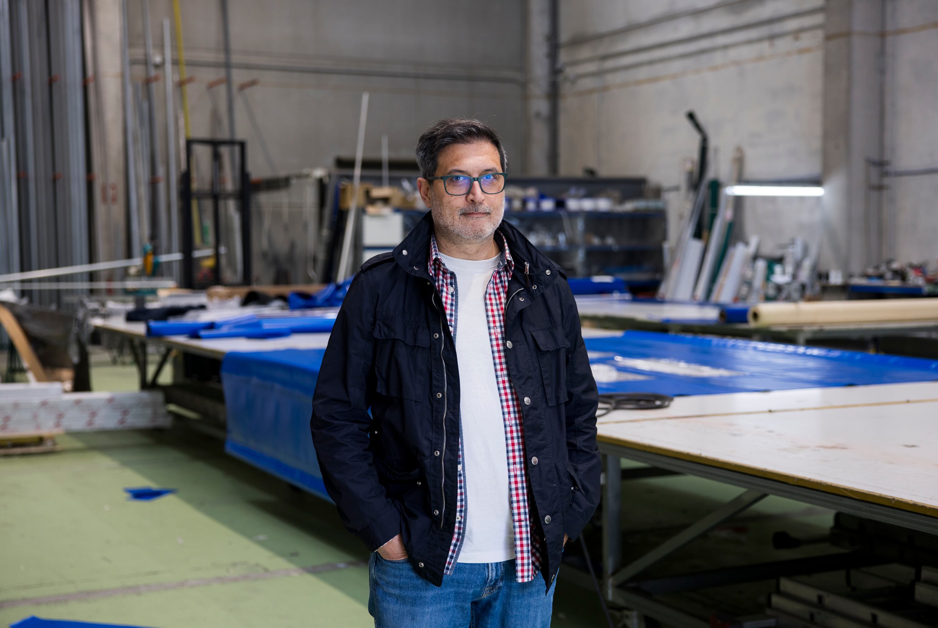 Daniel Magaz, responsable de Toldos Porriño, en la sede la empresa.