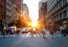 Mamdani enfurece a los multimillonarios de Nueva York por subirles los impuestos y congelar los alquileres protegidos