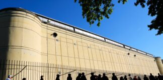 Más de la mitad de los inmigrantes que llegan a España abandona el país por la falta de empleo estable y el alto coste de la vivienda