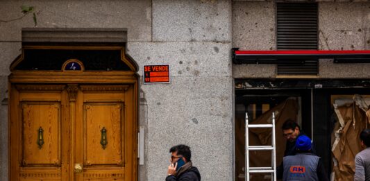 Los españoles ingresan por primera vez más de 100.000 millones con las inversiones, el alquiler y la venta de casas
