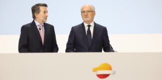 Repsol acuerda la venta del 49% de su mayor cartera de renovables en España a Emiratos Árabes Unidos