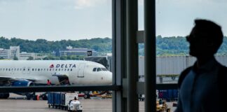 La desigualdad económica más galopante se plasma en las cabinas de los aviones | Economía