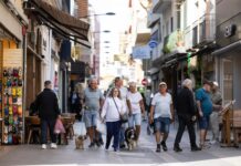 Un grupo de economistas tacha de “subvencionados” los sectores que pagan menos de 29.000 euros al año