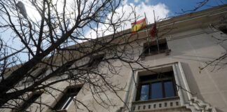 La Consejería de Educación de Madrid, de nuevo condenada por negar el sueldo de verano a una profesora interna | Mis Derechos | Economía