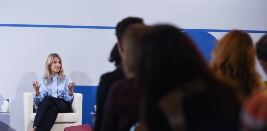 Los expertos de Trabajo piden que la responsabilidad social pese más en la contratación pública y ayudas para que las pymes cumplan