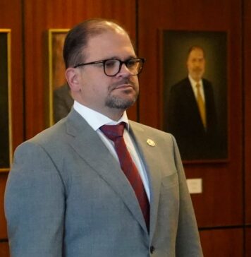 John Reimberg sobre su precandidatura a la Alcaldía de Guayaquil: ‘Estoy para servir al proyecto del presidente donde crean que soy útil’ | Política | Noticias