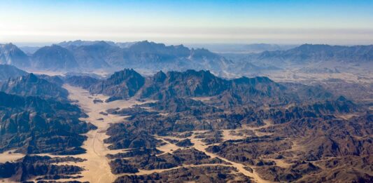 Egipto busca en el desierto sus tesoros minerales | Carta del corresponsal