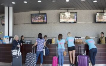 La patronal hotelera exige a Interior la derogación del registro de viajeros tras el expediente abierto por Bruselas | Economía