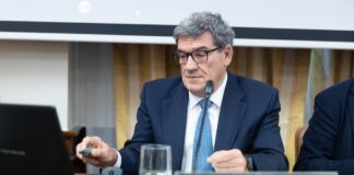 Escrivá pide abordar la crisis de la vivienda como una “emergencia nacional” | Economía