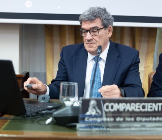 Escrivá pide abordar la crisis de la vivienda como una “emergencia nacional” | Economía