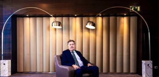 Amancio López, presidente de Hotusa: “El turismo en España no puede ser infinito. El modelo de bajo coste ya no vale” | Economía