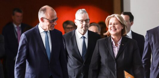 Alemania establecerá una pensión privada obligatoria y vinculará la edad de jubilación a la esperanza de vida