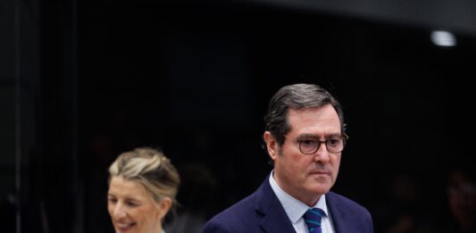 Garamendi reaviva las hostilidades entre Trabajo y los empresarios