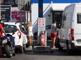 El Gobierno inicia la retirada de las rebajas fiscales a la energía, pero las recuperará si los precios repuntan