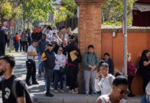 El empleo de extranjeros acelera más que nunca con 289.000 nuevos puestos en el último año