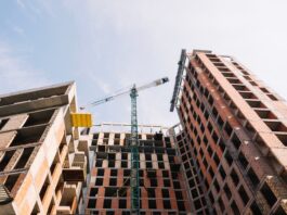 El precio de la vivienda se dispara un 15,2% en el segundo trimestre, la tasa más alta en 20 años