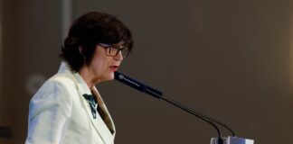 La CNMC contra la banca: las declaraciones de los banqueros y las ofertas de hipotecas que están bajo el radar | Economía