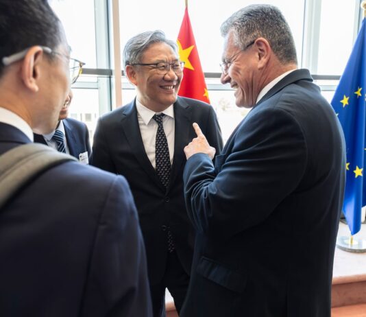 Bruselas exige a China “resultados tangibles” en octubre para corregir los desequilibrios comerciales con la UE | Economía