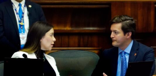 Esteban Torres queda encargado de la Presidencia de la Asamblea durante licencia de Mishel Mancheno | Política | Noticias