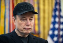 La salida a Bolsa de SpaceX convierte a Elon Musk en el primer billonario del mundo | Economía