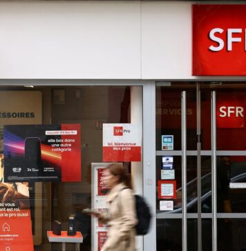 Bouygues, Free y Orange compran y se reparten SFR por 20.350 millones de euros | Empresas