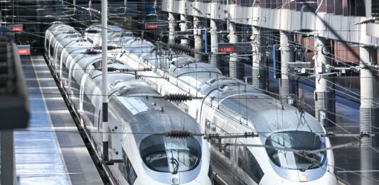 La huelga de 24 horas de Sindicato Ferroviario en Renfe avanza con bajo seguimiento