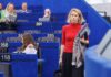 El Parlamento Europeo despeja el último obstáculo para aprobar el acuerdo arancelario con Estados Unidos | Economía