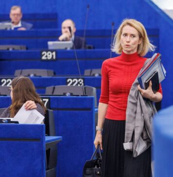 El Parlamento Europeo despeja el último obstáculo para aprobar el acuerdo arancelario con Estados Unidos | Economía