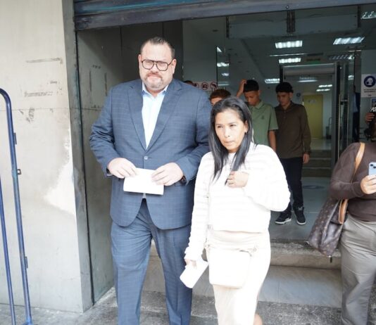 ‘No entiendo por qué vigilaban mi casa’, dice Erika Tumbaco, mujer cuyo domicilio pidió vigilar Rafael Correa | Política | Noticias