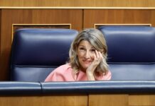 Trabajo abre la negociación con sindicatos y patronales para reducir la brecha salarial en las empresas