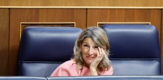 Trabajo abre la negociación con sindicatos y patronales para reducir la brecha salarial en las empresas