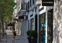 España supera los 250.000 grandes patrimonios por el tirón de la Bolsa, la banca y los precios de la vivienda | Economía