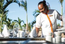 Una sentencia obliga a Riu a renegociar el exceso de jornada de sus trabajadores en 15 hoteles de Canarias
