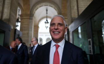 El turbio papel de los derivados en el asalto de UniCredit a Commerzbank | Opinión