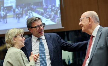 La UE avanza para reforzar los poderes del supervisor bursátil europeo | Economía