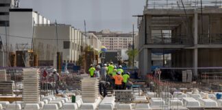 España alcanza un nuevo récord de vacantes de empleo pero sigue entre los países europeos con menos puestos sin cubrir