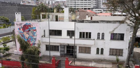 De absorber la lista 5 a sumarse al Movimiento Amigo: siete años de tránsito del correísmo para seguir en las papeletas | Política | Noticias