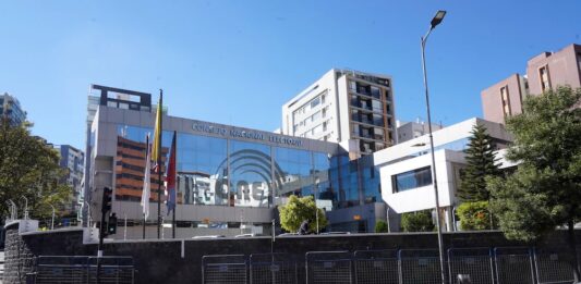 Organizaciones políticas hacen cambios en sus listas antes de que termine el plazo para formar alianzas | Política | Noticias