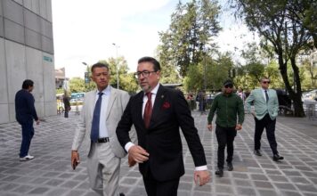 Asambleísta Xavier Ordóñez rinde versión en Fiscalía por el caso de la compra de 60 trolebuses eléctricos para Quito | Política | Noticias