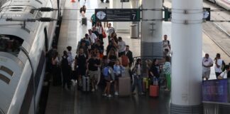 Al tren de alta velocidad le cuesta dejar atrás su peor crisis