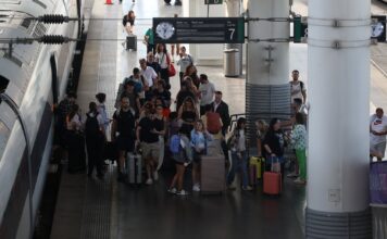 Al tren de alta velocidad le cuesta dejar atrás su peor crisis