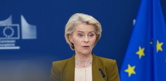 Bruselas plantea dar preferencia a productos y servicios europeos en sectores críticos