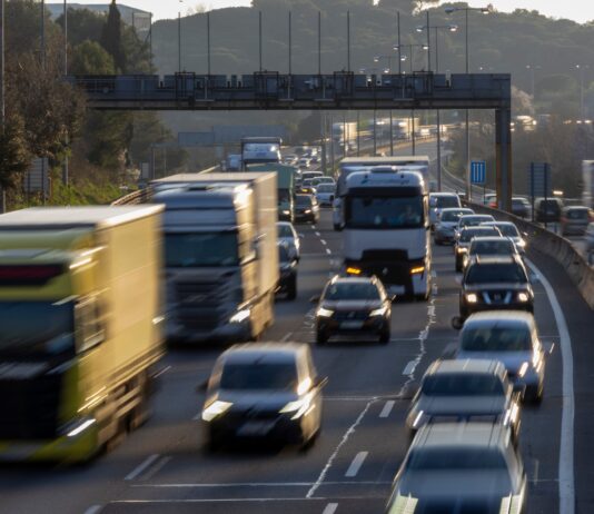 El mal estado y la congestión en las autopistas reabren el debate sobre recuperar los peajes en Cataluña