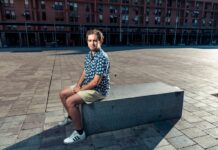 Las bajas por enfermedad, un derecho del que son más conscientes los jóvenes: “No vamos a acudir a trabajar enfermos” | Economía